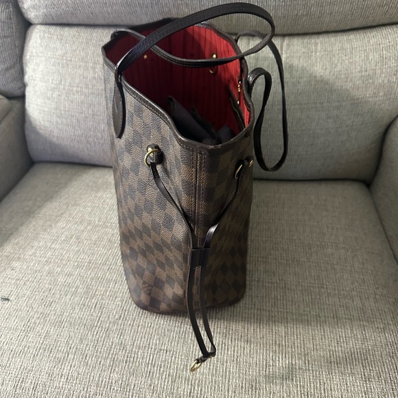 Louis Vuitton Neverfull tote (authentic) - Picture 2 of 10